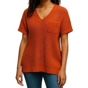 Versona Short Sleeved Open Knit V-Neck Sweater With Pocket